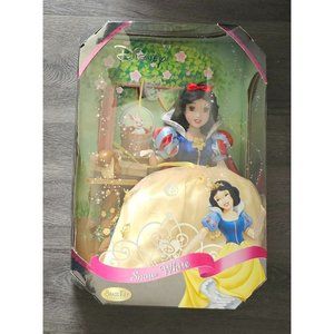 2007‎ Disney Snow White Porcelain 16" Doll by Brass Key Keepsakes